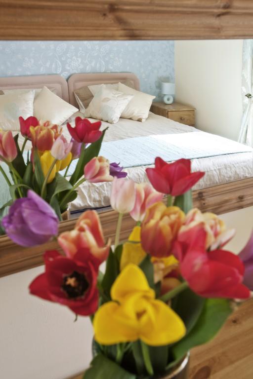 Longfrie Inn Saint Saviour Room photo